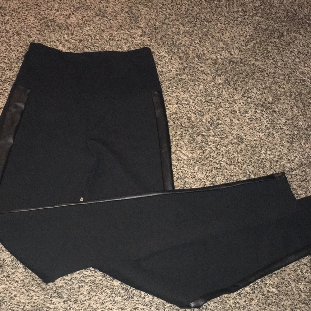 AKIRA athletic fit leggings